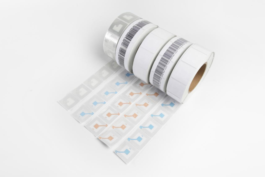 EAS RF label for retail loss prevention